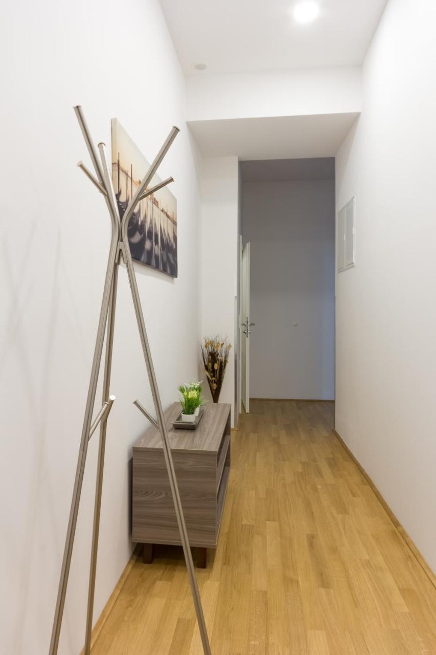 Debo Apartments Naehe Westbahnhof - Contactless Check In Viena Exterior foto